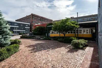 Image de The Downtown Omaha Oasis- over 10, 000 sq ft includes arcade & rooftop w\/ hot tub
