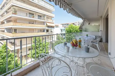 Agréable appartement pour 6 personnes avec Wifi, climatisation, Tv et terrasse