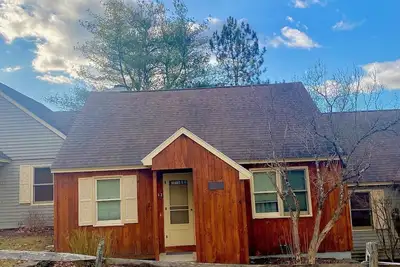 Image de Cozy Cabin In Berkshires Resort - Labor Day Sale