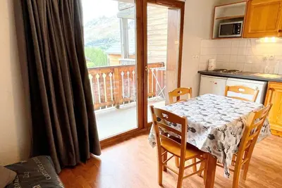 Image de Studio cabine pour 4 avec parking gratuit Ă La Joue du Loup