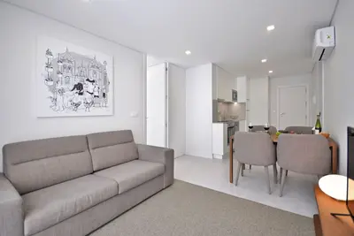 Sé Apartamentos *Luxury Apartment @ Train Station*