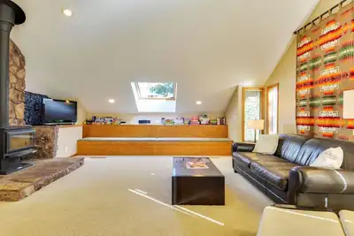 Image de 6 Klamath-Sunriver, Oregon: Hot Tub, Bbq, WiFi, Sharc Aquatics, Tubing Hill, Mt. Bachelor, Golf, Deschutes River, Tennis, Bike Paths