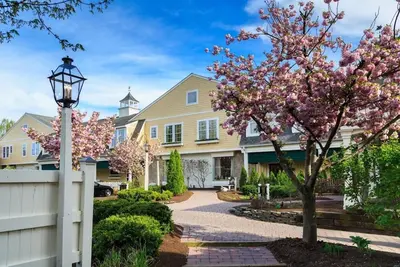 Image de Queen Coach or Club Rms-Charming Historic Hotel, Quaint Town, Spa, Pool, 4-Star