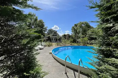 Image de Beautiful detached bungalow with private pool and a large,