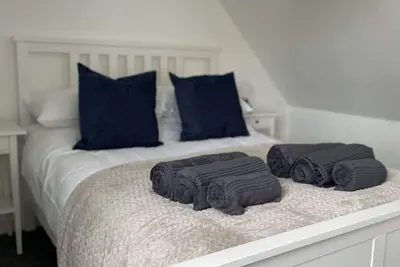Image de Tidal Walk Cottage by the Sea, 2 min walk to beach, sleeps 4
