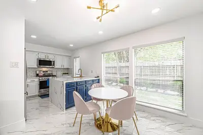 Image de The Chloe- 3Bedroom/2Bath Sfh in Energy Corridor