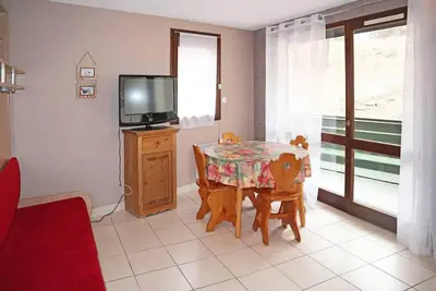 Image de 2ème étage, balcon, télévision, casier à ski, 30m², Les Orres