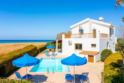 Image de Blue Bay Villa Thea - Trois Chambres Villa, Couchages 6