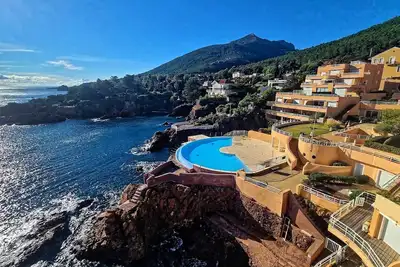 Image de Rez De Jardin T2 Standing Cap Neree Vue Mer Clim Wifi Parking Piscine