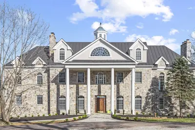 Image de Beautiful Bluemont Estate