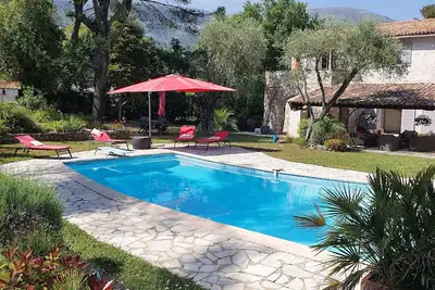 Image de Maison de charme, proche de la forêt, au calme avec Piscine