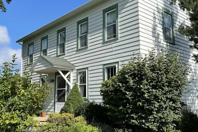 Image de Charming Farmhouse in Ohio Wine Country - 10 mins from the beach