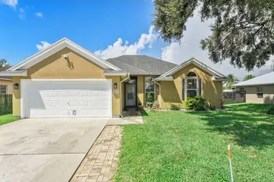Image de Cozy Quiet 3 Br 2 Ba Near I-95!