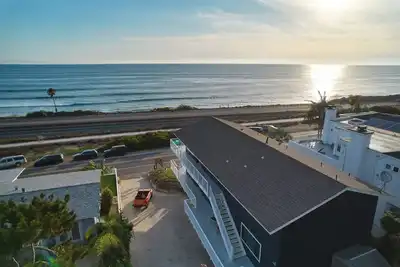 Beach View Bungalow with Stunning, Panoramic Views