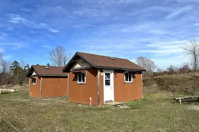 Image de Cabin in Little Cove Adventure park, Tobermory  Cabin 14