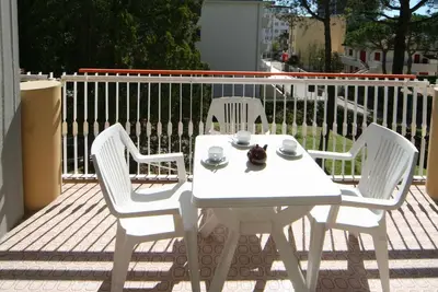 Image de Studio avec climatisation et piscine