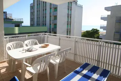 Image de Appartement de vacances avec balcon donnant sur la mer