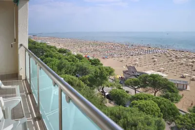 Image de Appartement de vacances avec climatisation et vue sur la mer