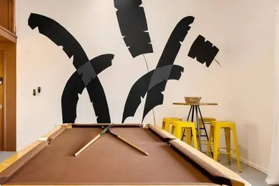 Family Game Room * Pet Friendly * Stocked Kitchen