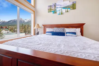 Image de 2br/2flr Luxury Condo With Million$ Mountain View