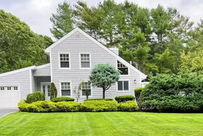 Image de Pristine Remsenburg Retreat to Play & Work All Summer Long