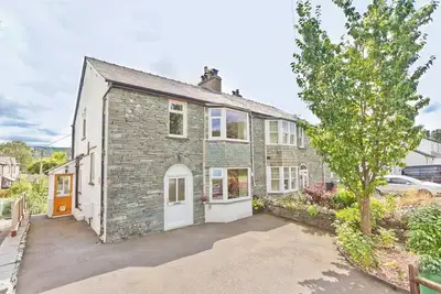 Image de Netherbeck Cottage - village location - hot tub
