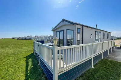 Beautiful caravan full sea views at Broadland Sands in Suffolk ref 20095bs