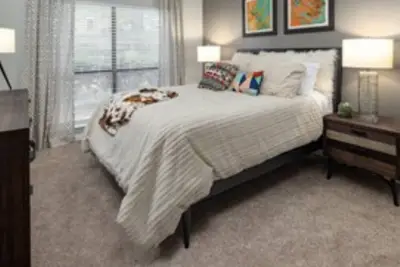 Image de New! ! ! Lovely One Bedroom Apartment  With Fire Place