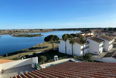 Image de Vue Panoramique Exceptionnelle Duplex Avec Piscine, Parking