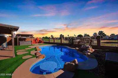 Image de Luxury 3-br Home with Pool & Outdoor Bbq Area