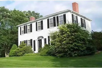 Image de Multigenerational Vacation Home