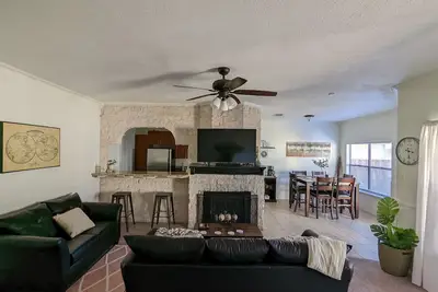 Image de Welcom to Casa Rancho - The Gem of San Antonio