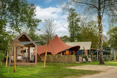 Image de Celebrate the very best glamping vacation in our Boutique suite! 🥂