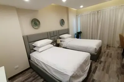 Image de Deluxe StudioTwin - 5 min from the airport
