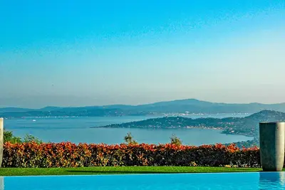 Image de Villa d'architecte pour 6 personnes avec vue mer panoramique