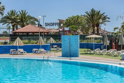 Image de Maison de vacances Ca Martina Sonora Golf avec piscine, jardin et Wi-Fi