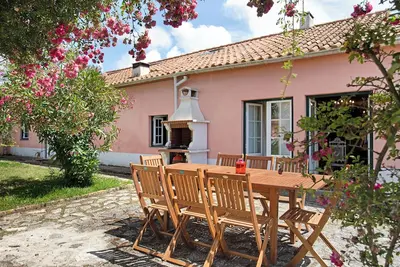 Image de Maison de vacances familiale 'Casa AlfeizerĂŁo' avec jardin et Wi-Fi