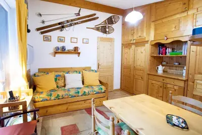 Image de 30m du centre station, 4ème étage, balcon, parking, télévision, casier à ski, 35m², La Norma