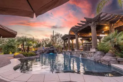 Image de Hozho Estate on Cavedale