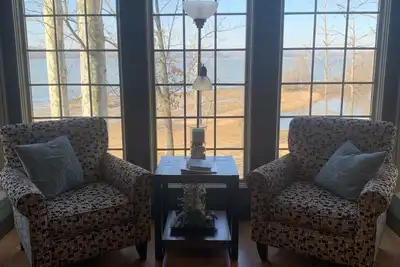 Image de Lake Front Cottage with private sandy beach