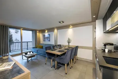 Image de Wifi, 100m du centre station, remise en forme, piscine, balcon, parking, télévision, casier à ski
