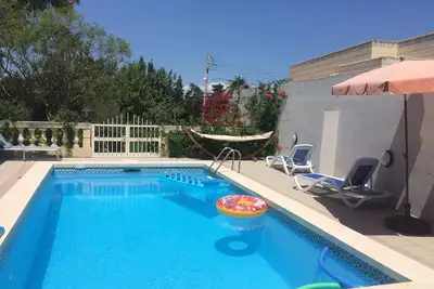 Image de Comfortable serene villa apartment with pool on the outskirts of Naxxar.