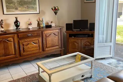Image de Joli appartement en rez de jardin dans résidence paisible