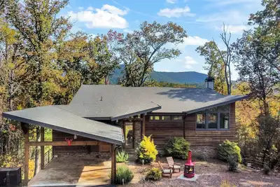 Image de Red Stag Ridge ~  Mtn Views ~ Hot Tub ~ Ev Charger