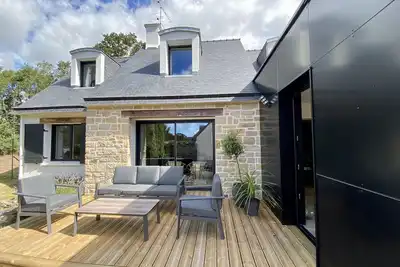 Image de Villa H située à Ste Marine avec jacuzzi au calme et entièrement rénovée