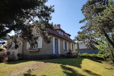 Image de Maison de charme en bord de mer à Cabourg à 150m de la plage