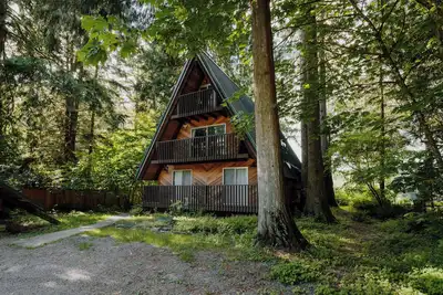 Image de Spacious North Cascades Riverside A-Frame w/ Mt Baker Views - Dog-Friendly