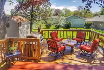 Image de Updated Clear Lake Home near Downtown!