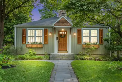 Image de Charming & Comfy ☀ Near Trails ☀ Fireplace ☀ Patio