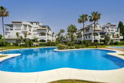 Image de Beachfront penthouse apartment overlooking the Mediterranean sea!